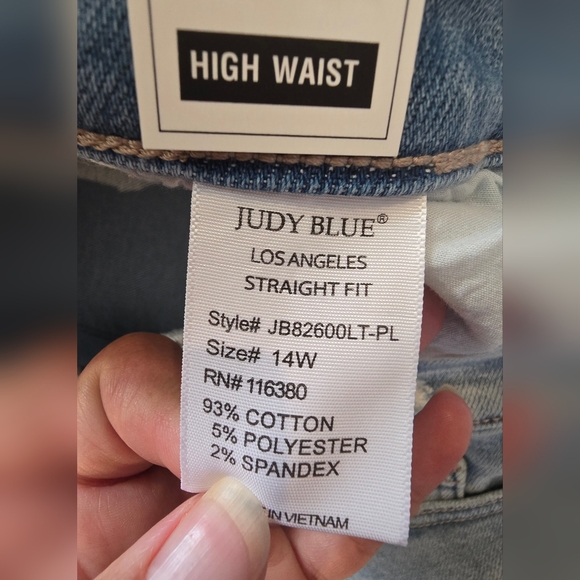 Judy Blue Straightleg Jeans - Picture 8 of 9